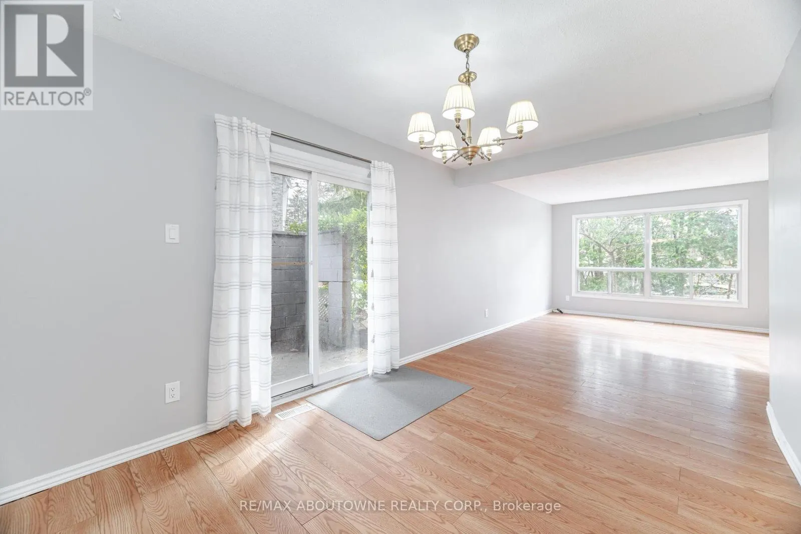 4 - 961 FRANCIS ROAD