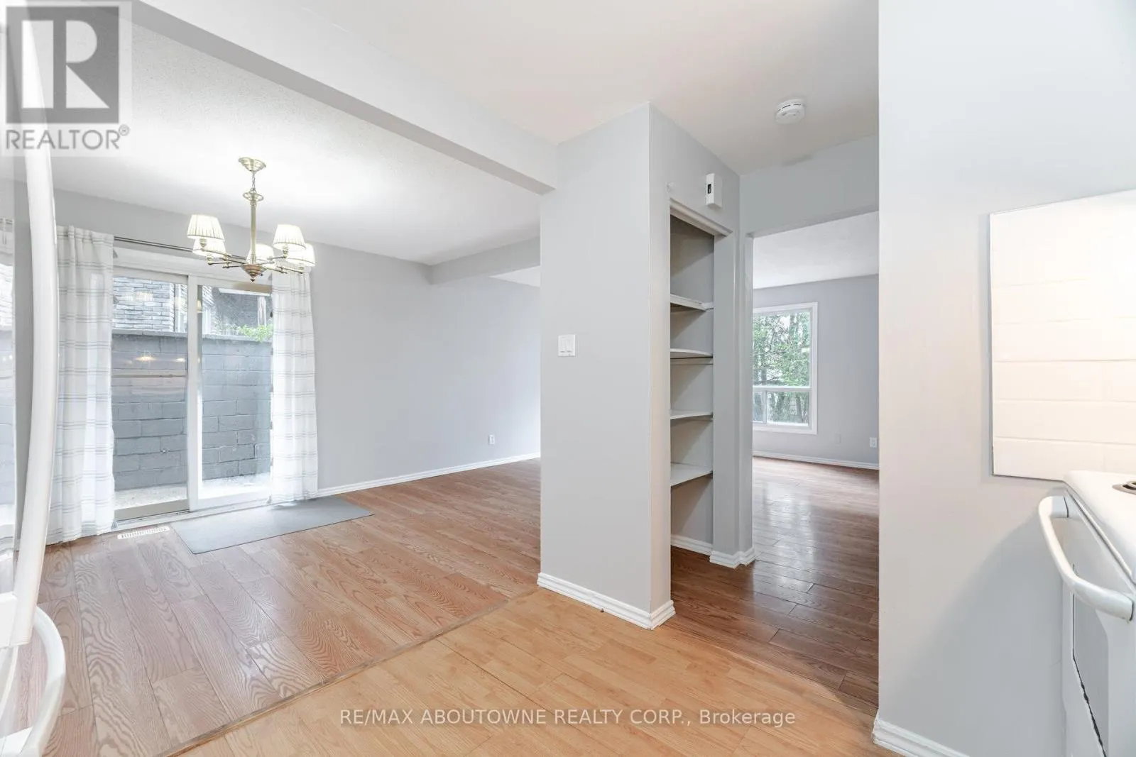4 - 961 FRANCIS ROAD