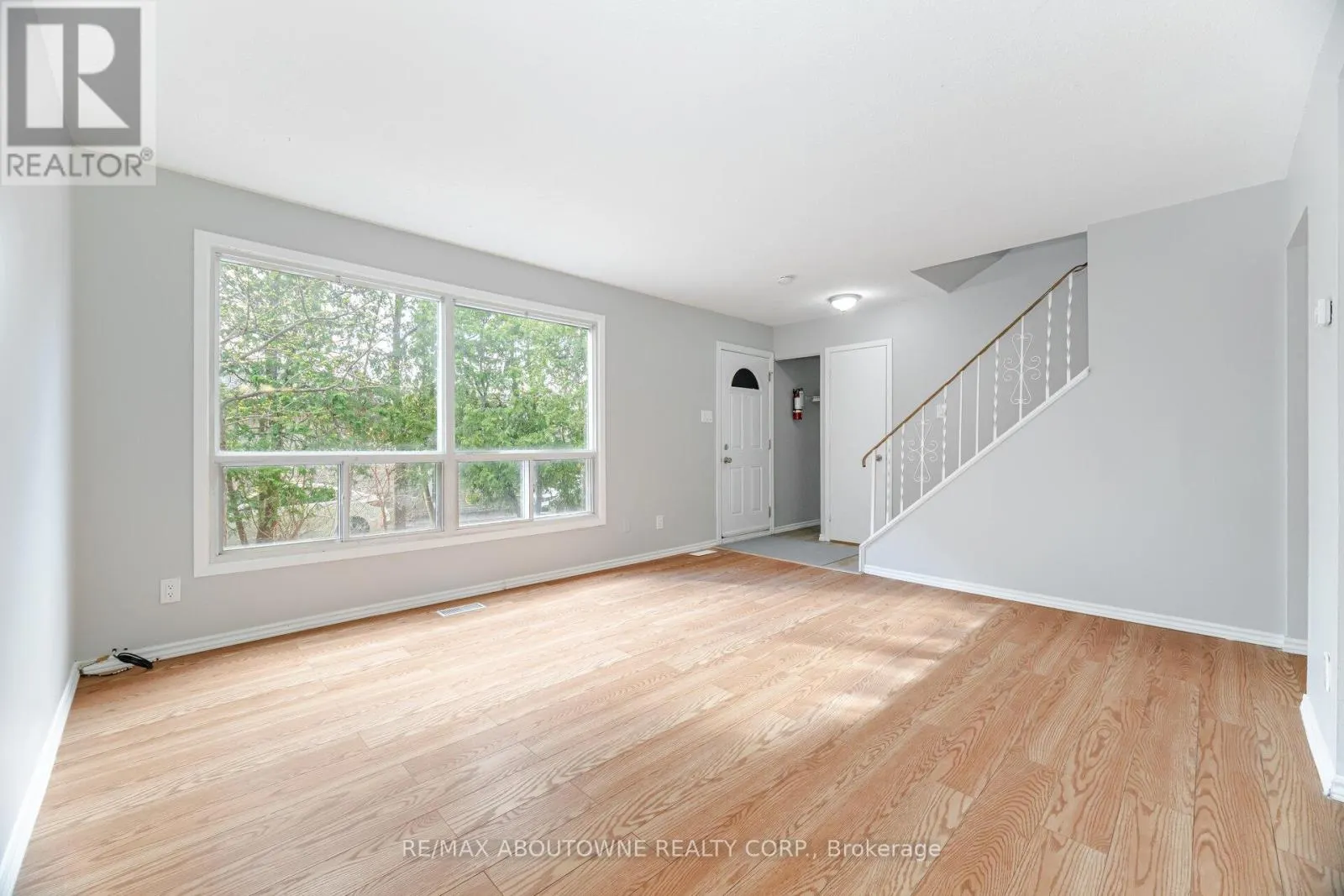 4 - 961 FRANCIS ROAD