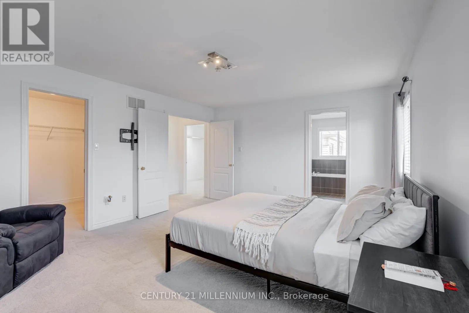 82 WARDLAW AVENUE