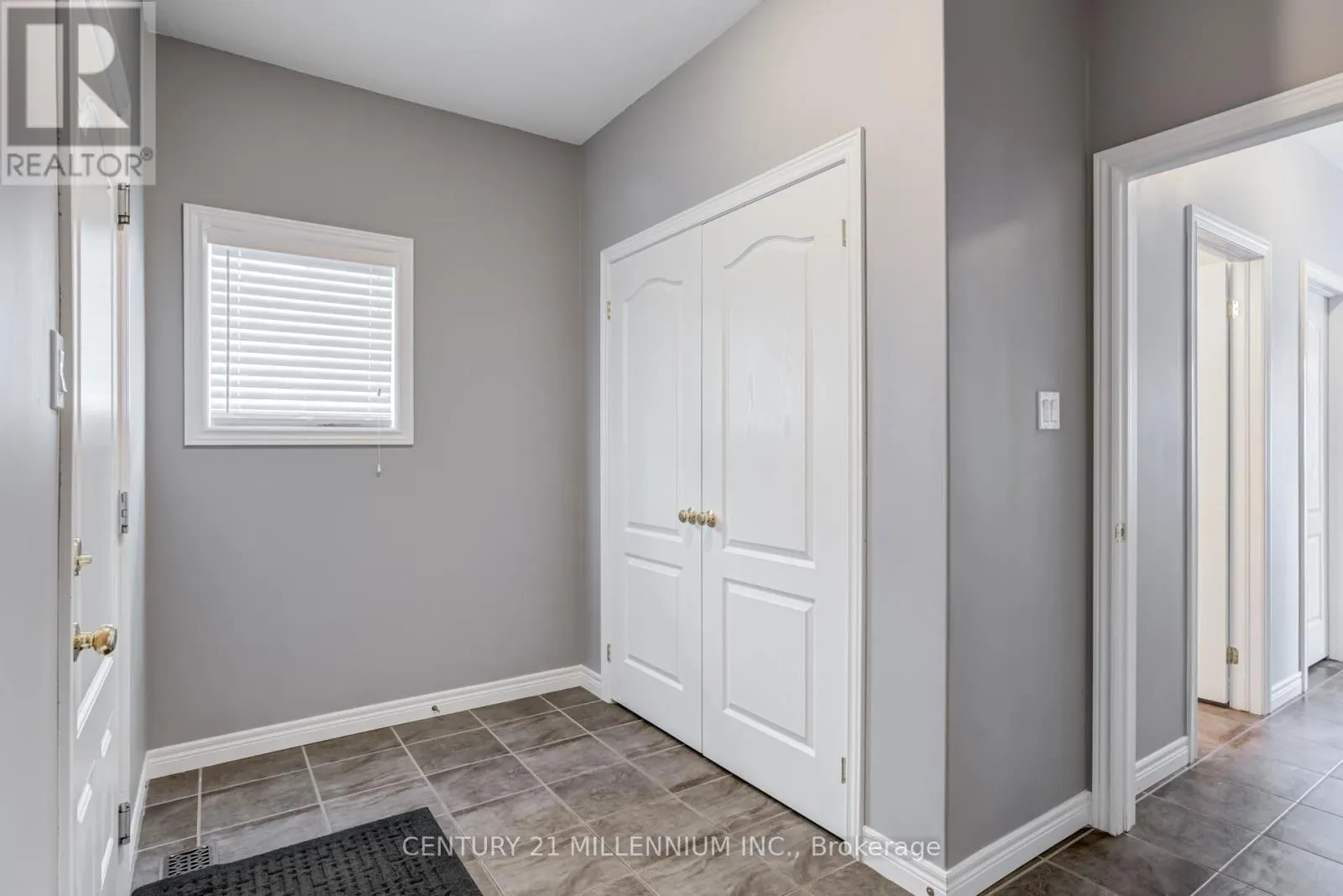 82 WARDLAW AVENUE