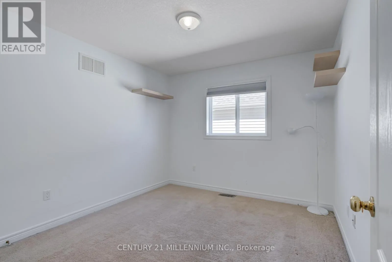 82 WARDLAW AVENUE