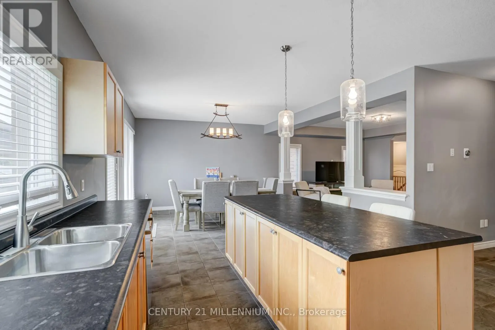 82 WARDLAW AVENUE
