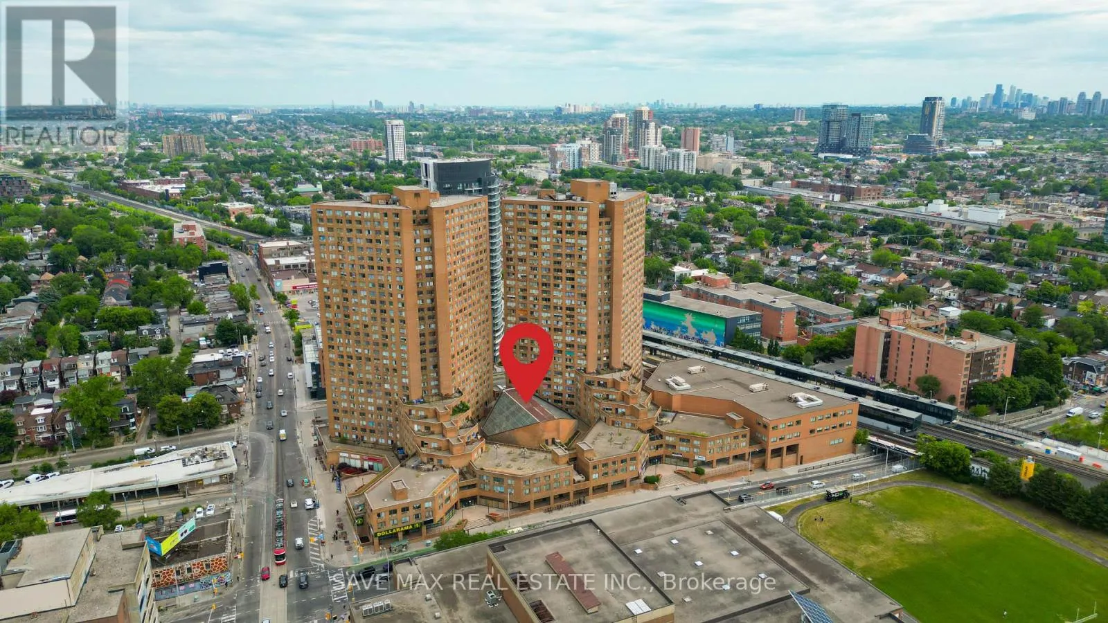G15 - 2340 DUNDAS STREET W