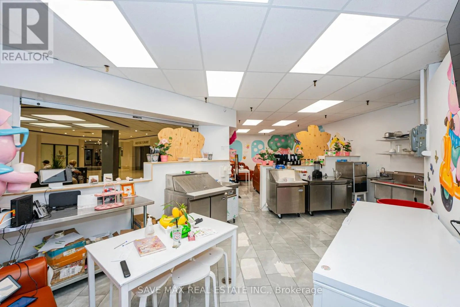G15 - 2340 DUNDAS STREET W