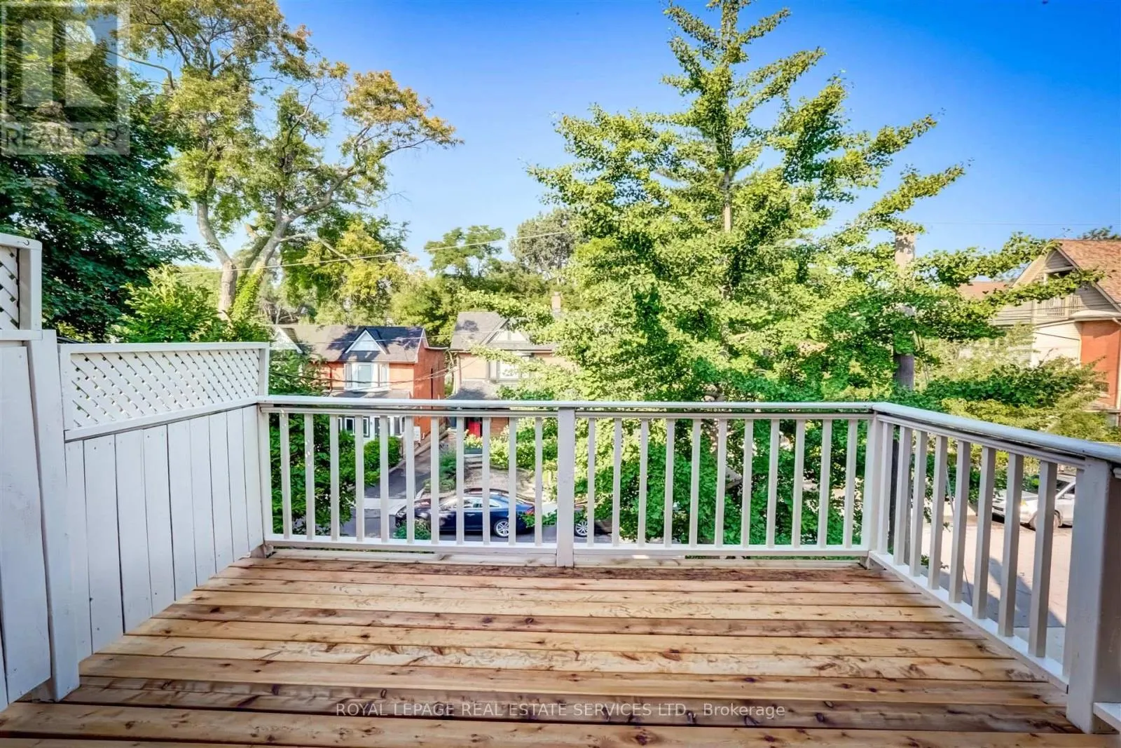 93 MEDLAND CRESCENT