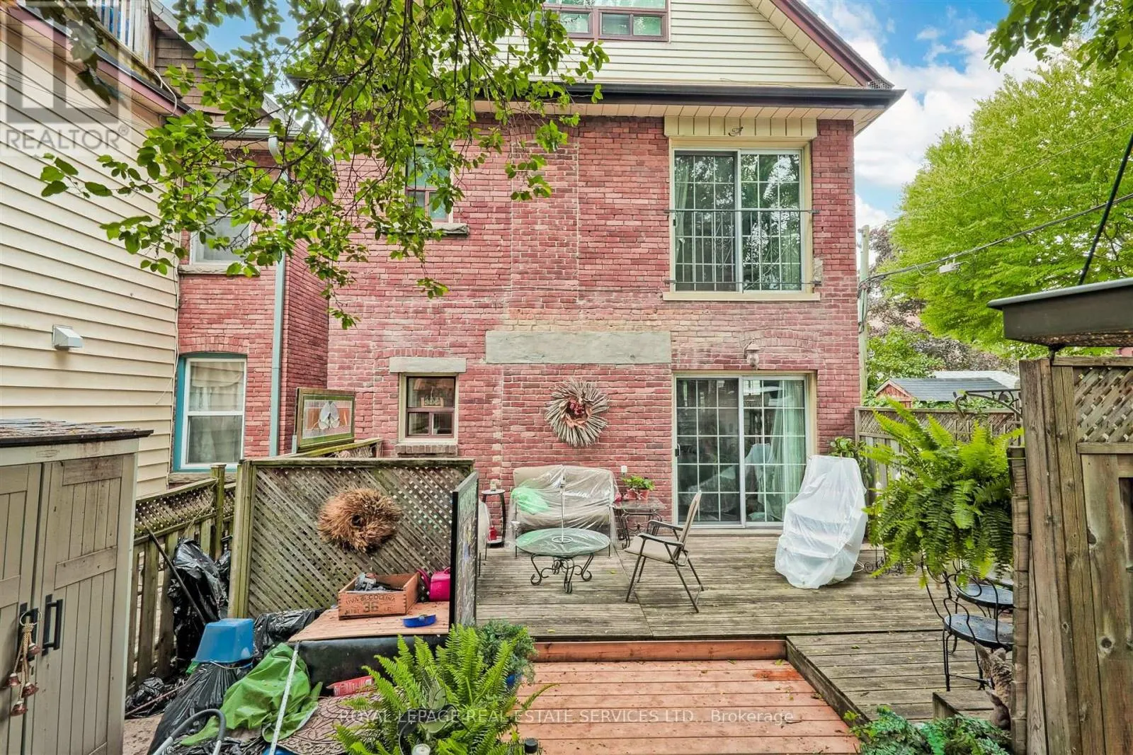 93 MEDLAND CRESCENT