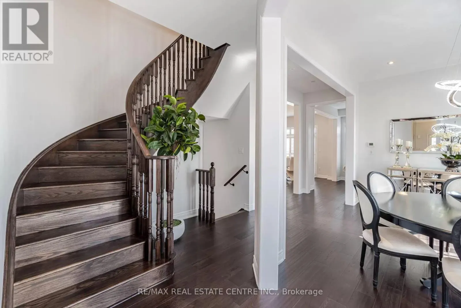 9 CALICO COURT