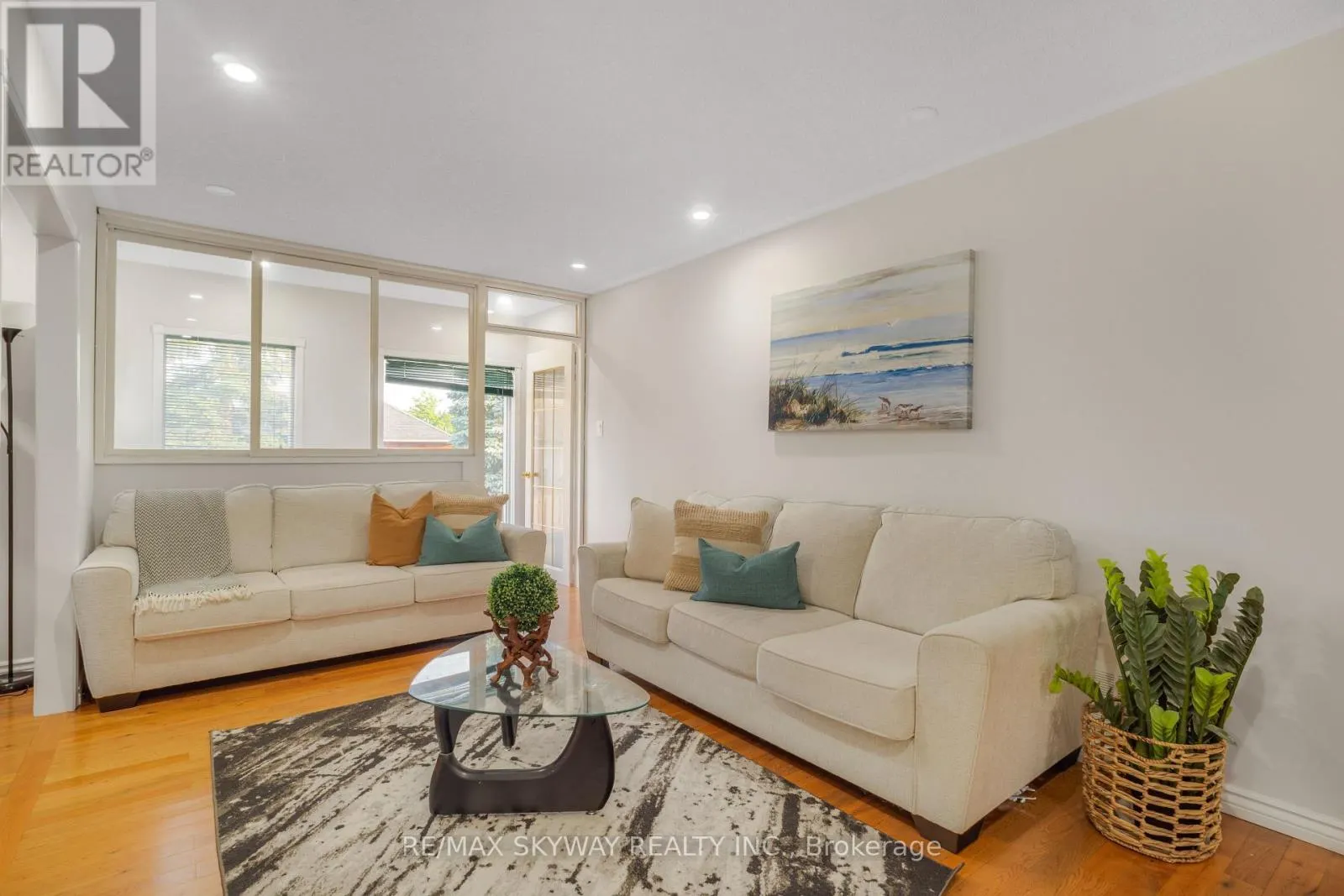 164 ROYAL VALLEY DRIVE