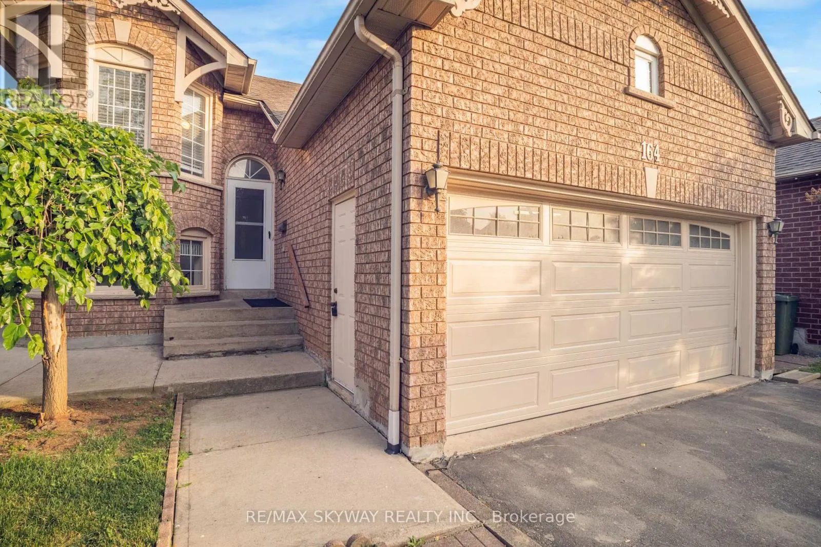 164 ROYAL VALLEY DRIVE