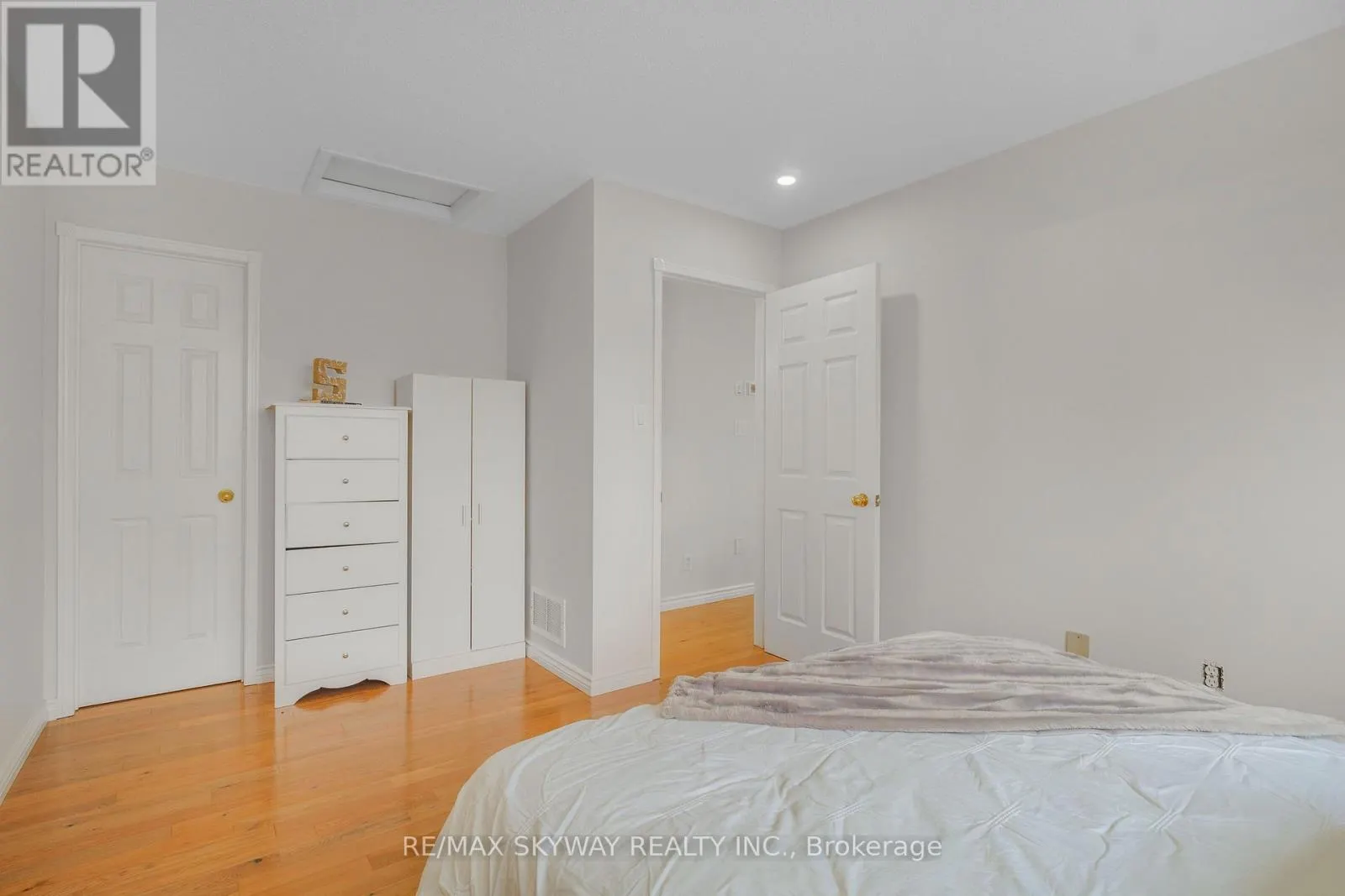 164 ROYAL VALLEY DRIVE