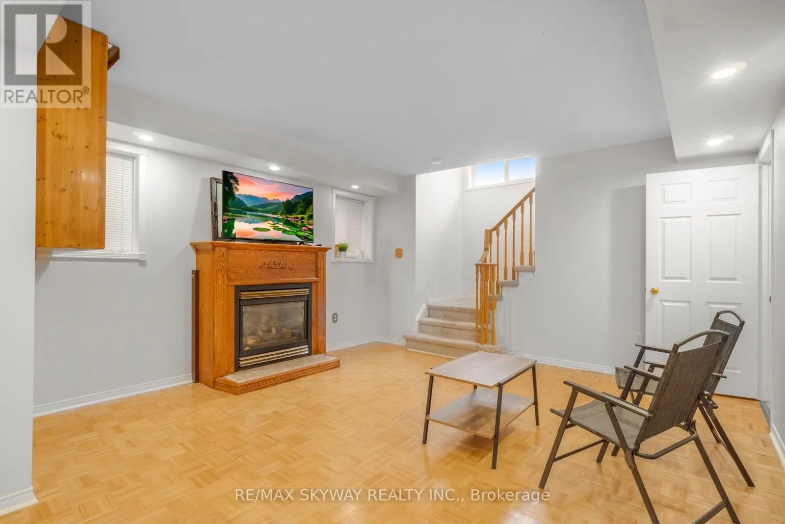 164 ROYAL VALLEY DRIVE