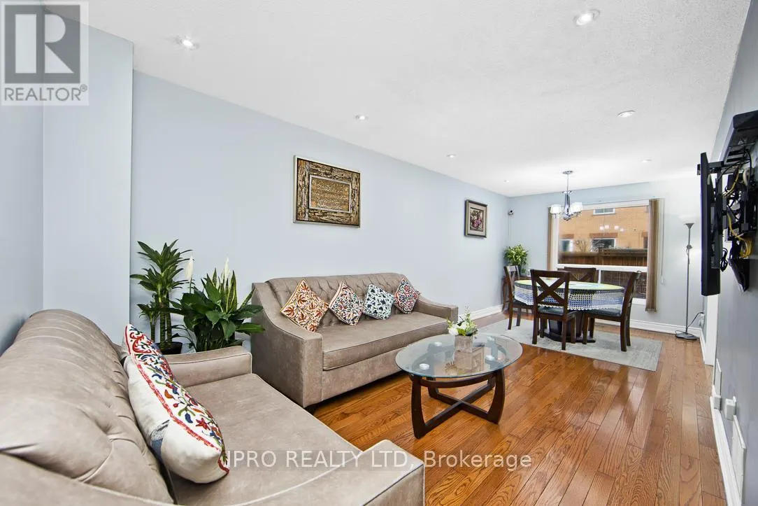 40 - 550 STEDDICK COURT