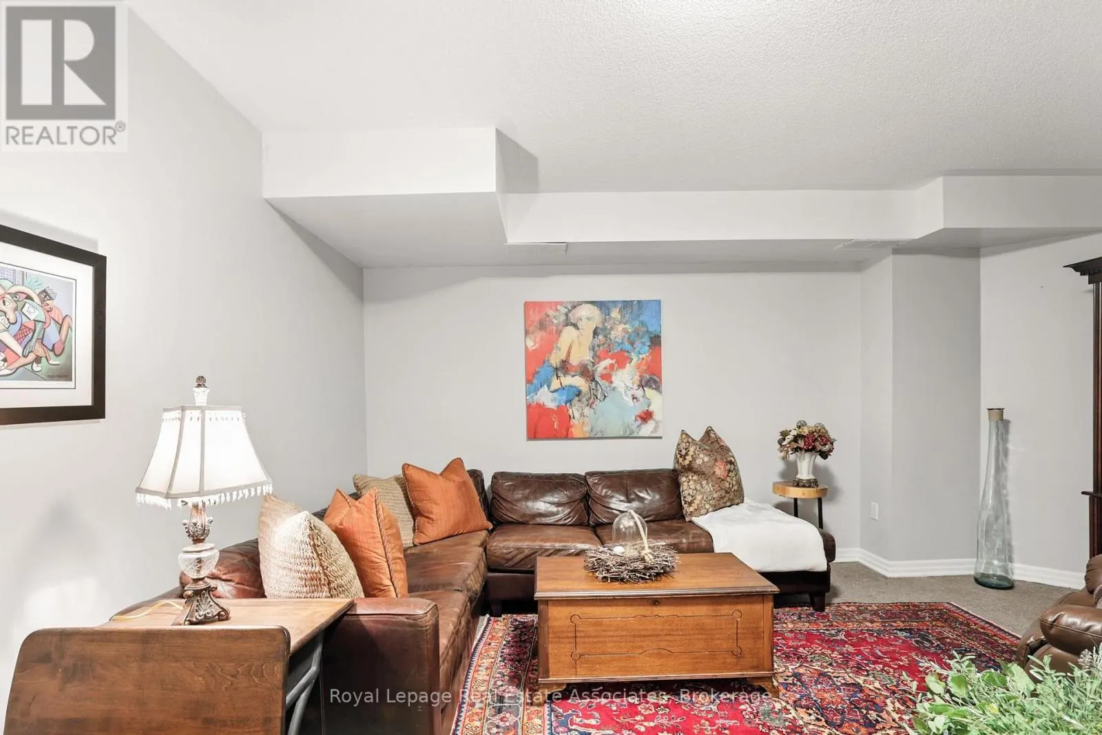 128 ST LAWRENCE DRIVE