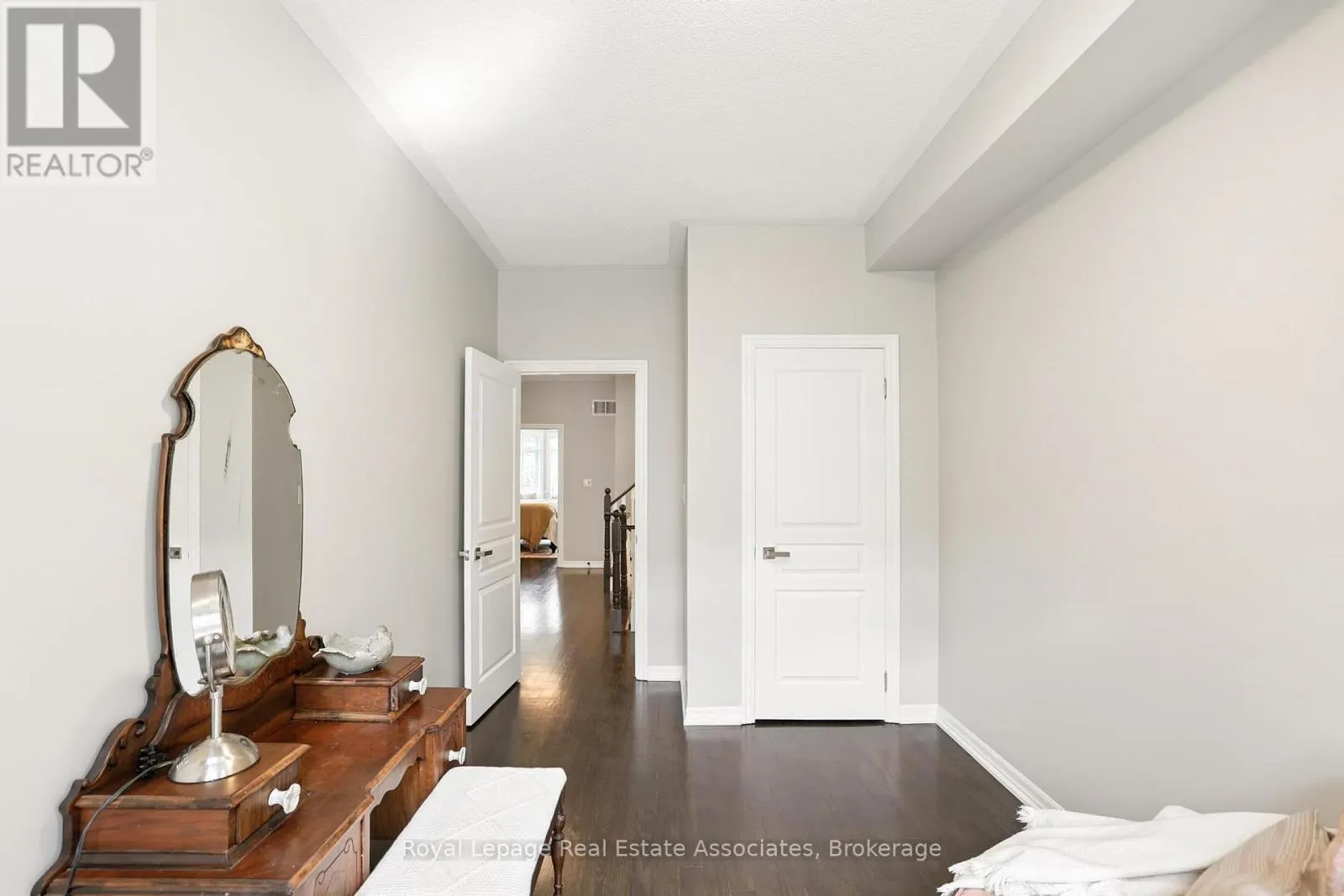 128 ST LAWRENCE DRIVE