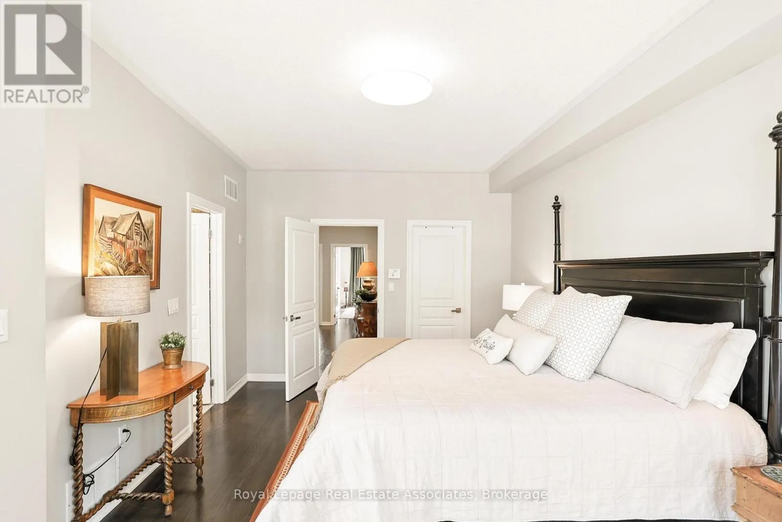 128 ST LAWRENCE DRIVE
