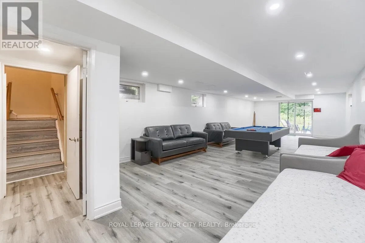 5812 BEECH GROVE