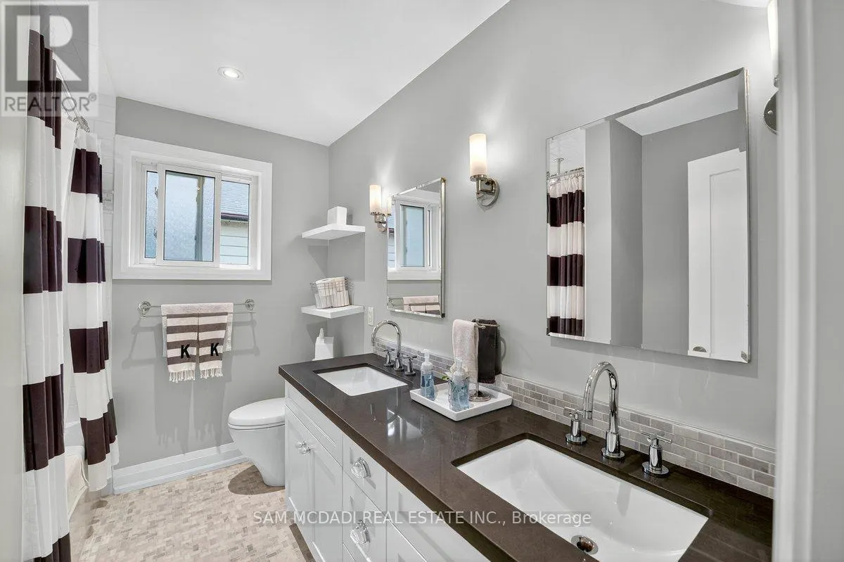 42 PETER STREET N