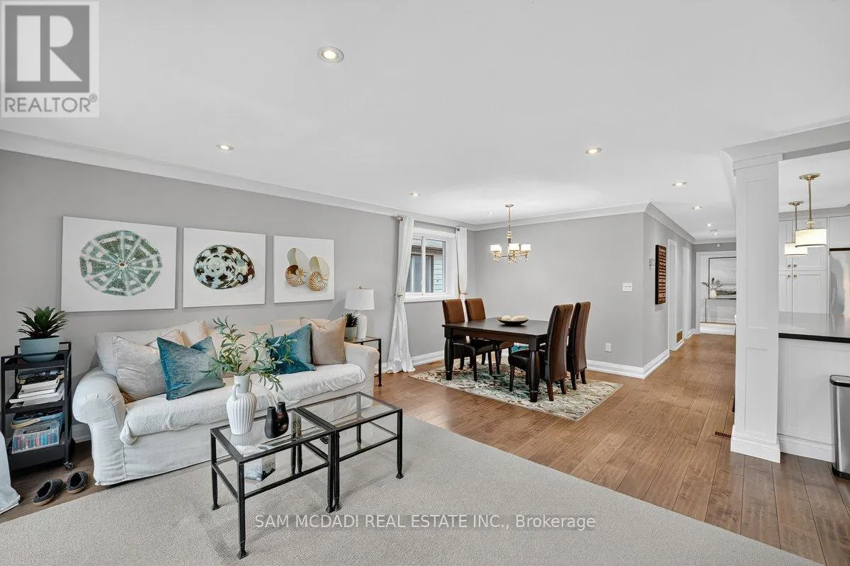 42 PETER STREET N