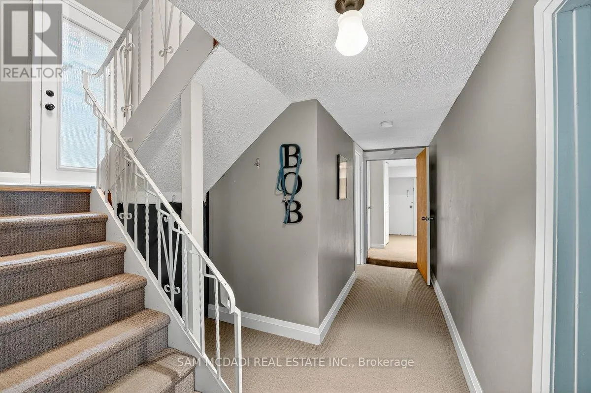 42 PETER STREET N