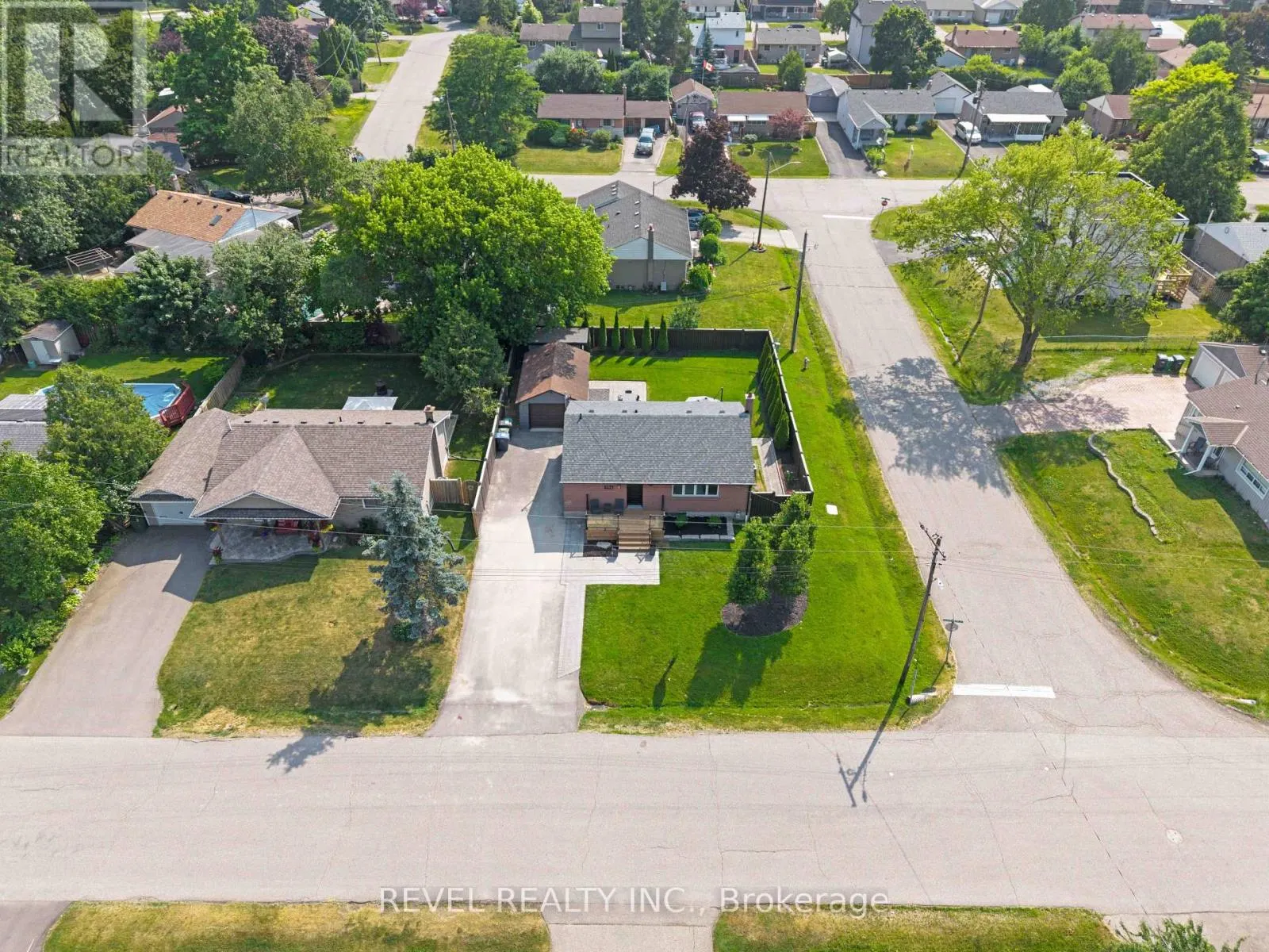294 HENDERSON STREET