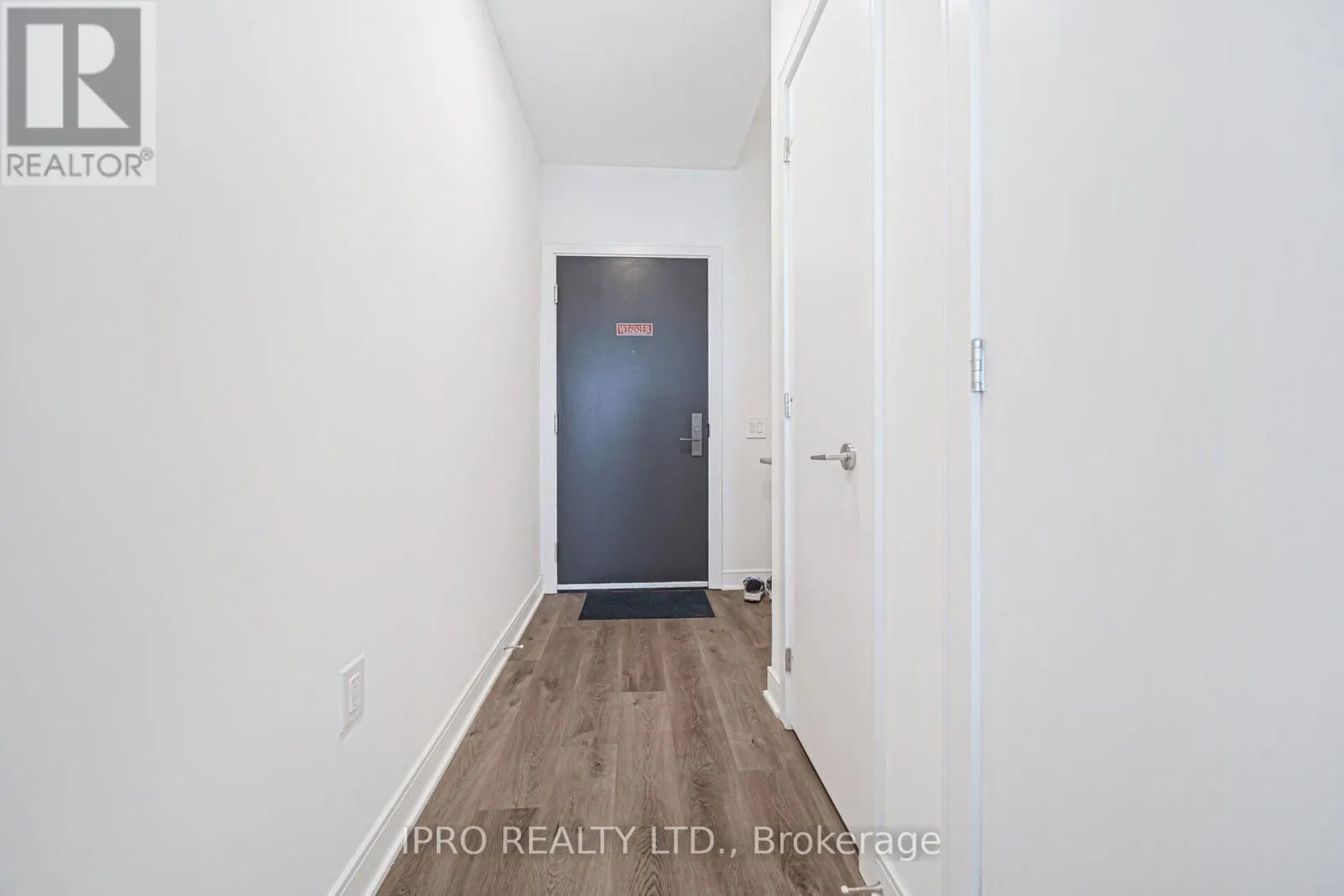 1714 - 86 DUNDAS STREET E