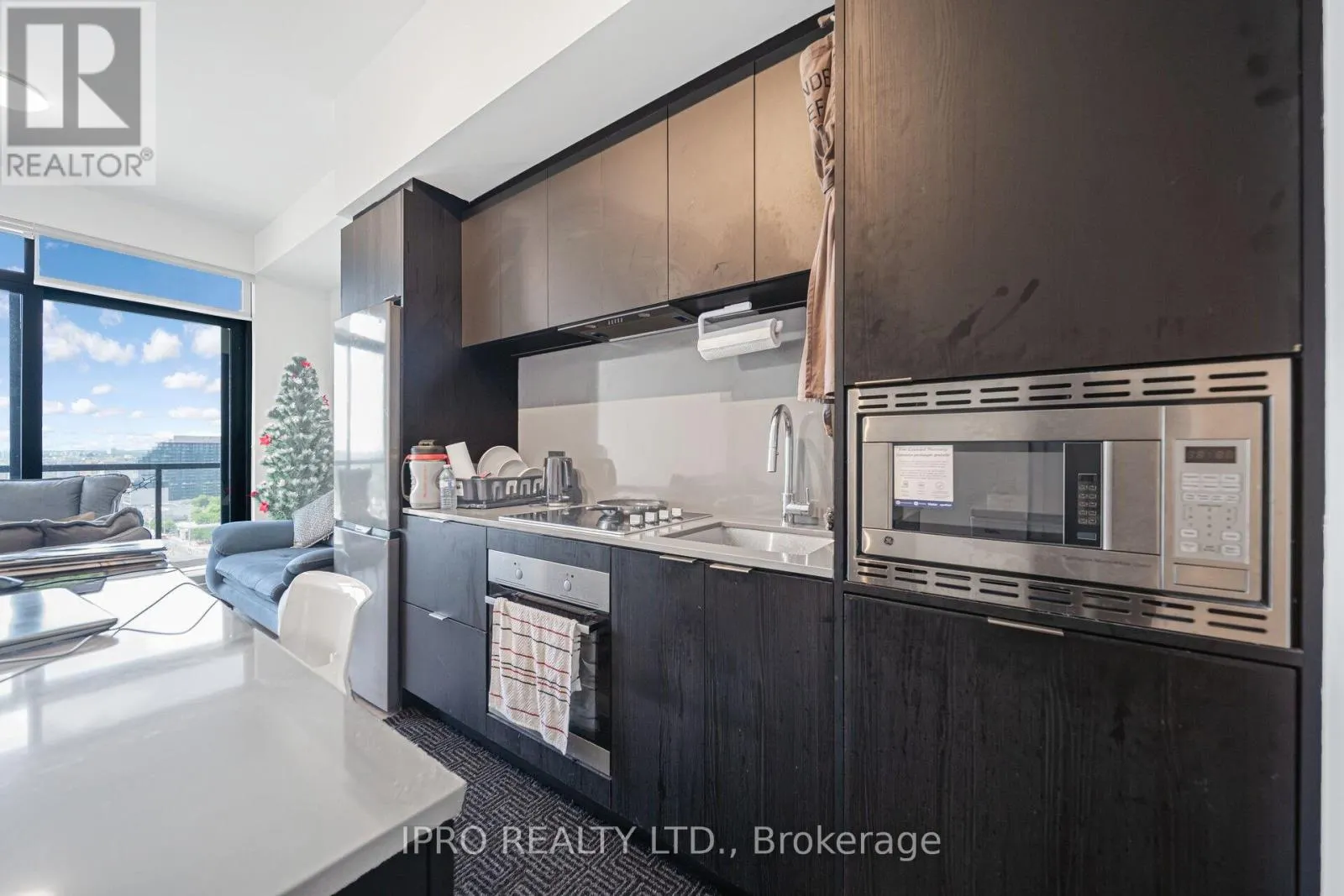 1714 - 86 DUNDAS STREET E