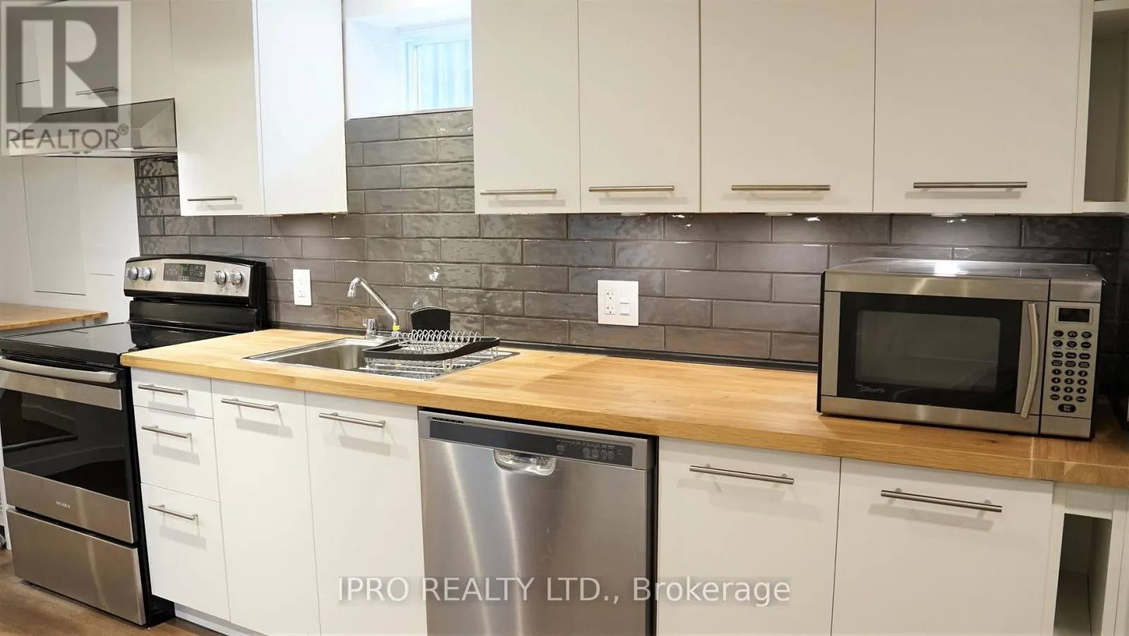 LOWER LEVEL - 31 ROTHERHAM AVENUE