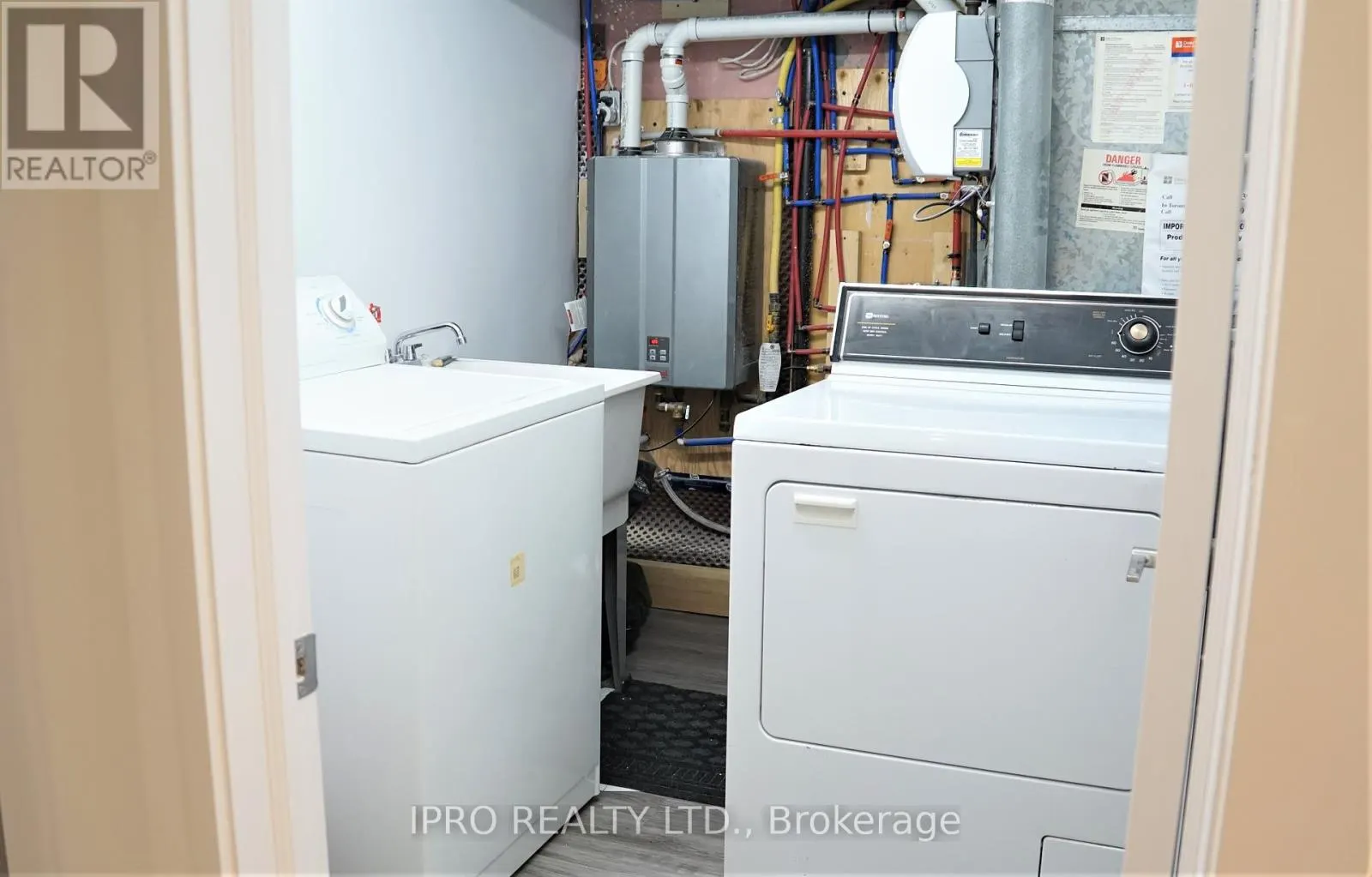 LOWER LEVEL - 31 ROTHERHAM AVENUE