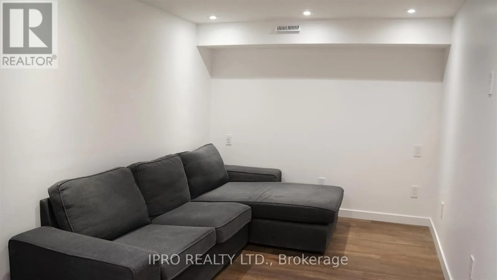 LOWER LEVEL - 31 ROTHERHAM AVENUE