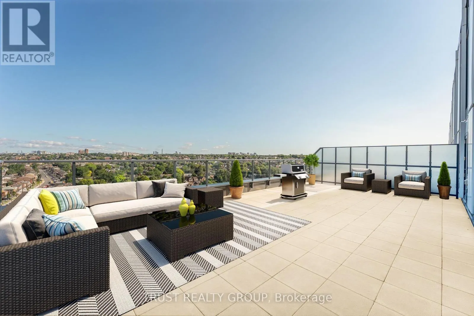 1104 - 1808 ST. CLAIR AVENUE W