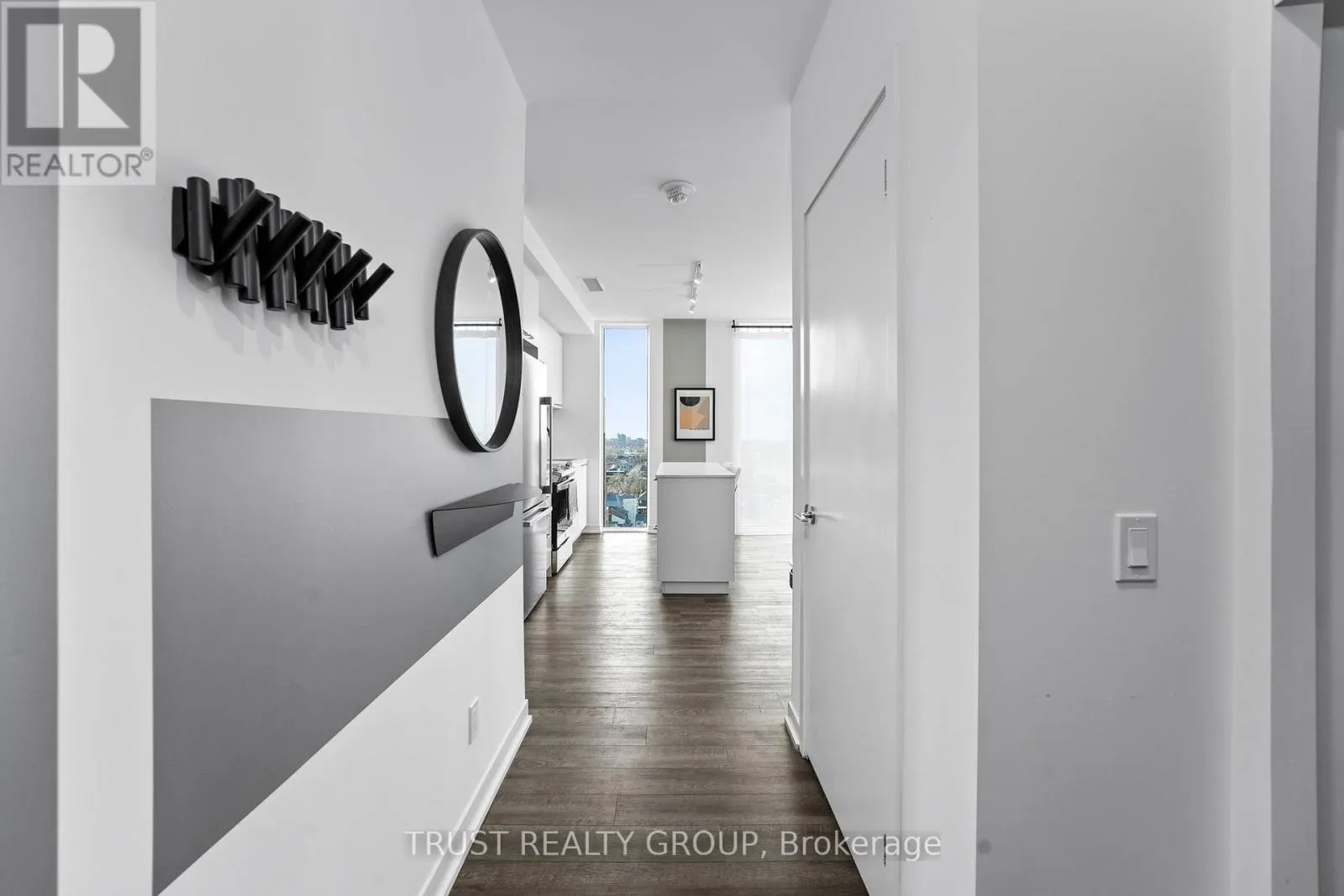 1104 - 1808 ST. CLAIR AVENUE W