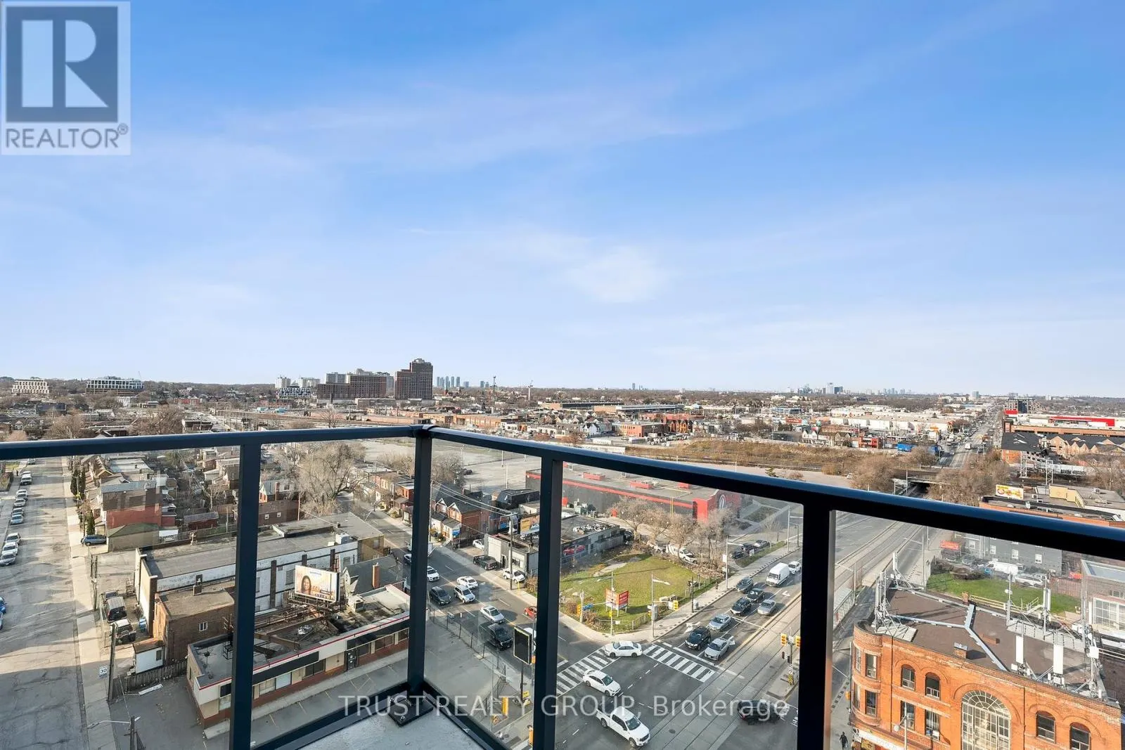 1104 - 1808 ST. CLAIR AVENUE W