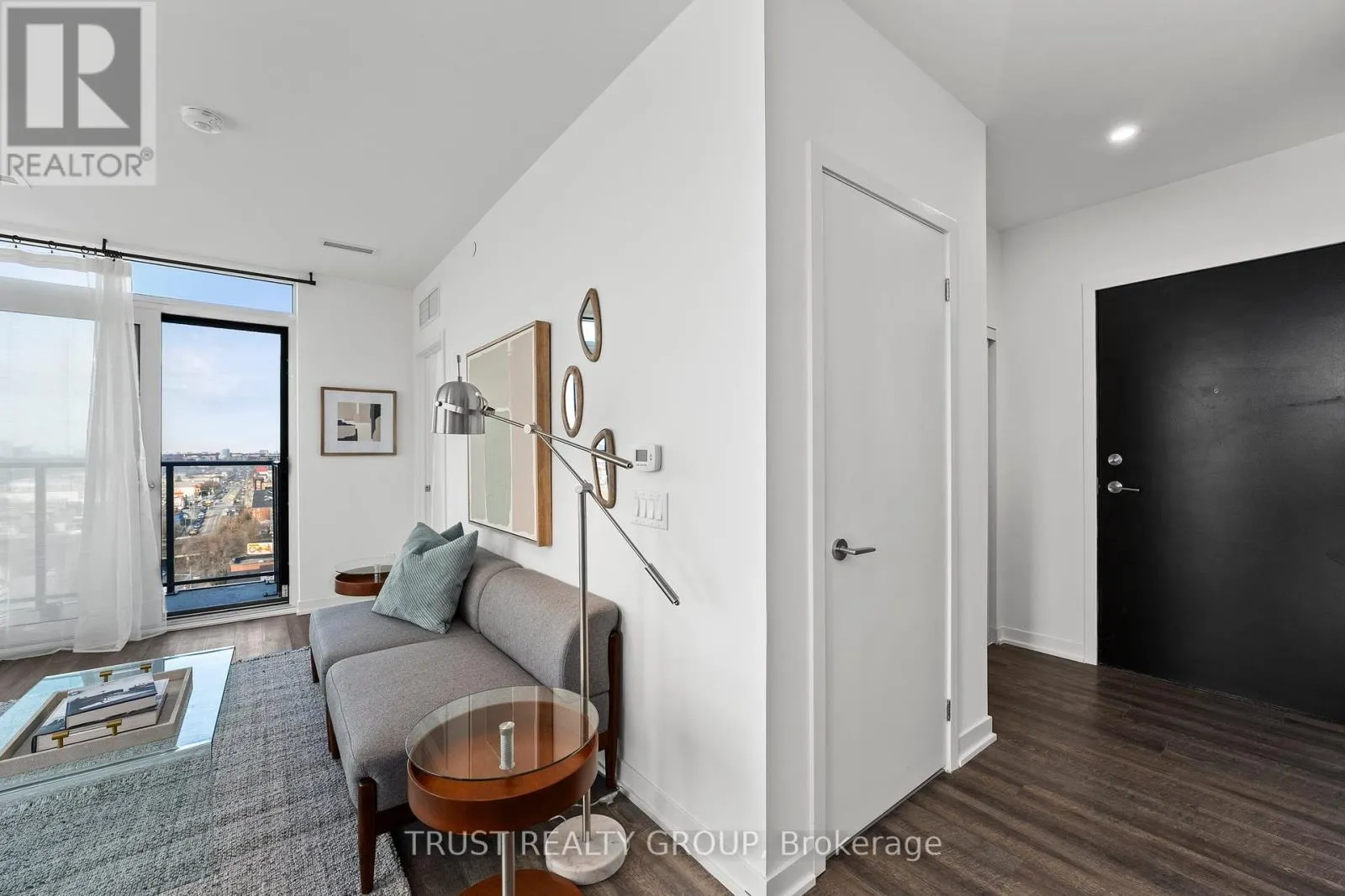 1104 - 1808 ST. CLAIR AVENUE W