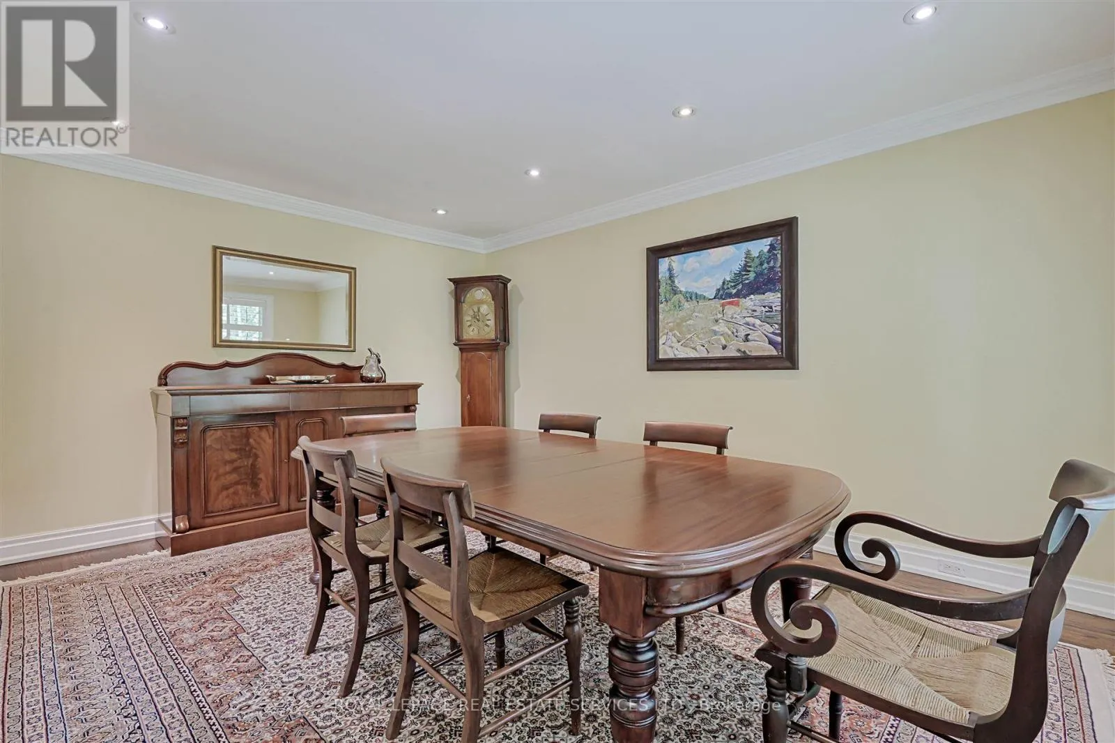 230 THE KINGSWAY