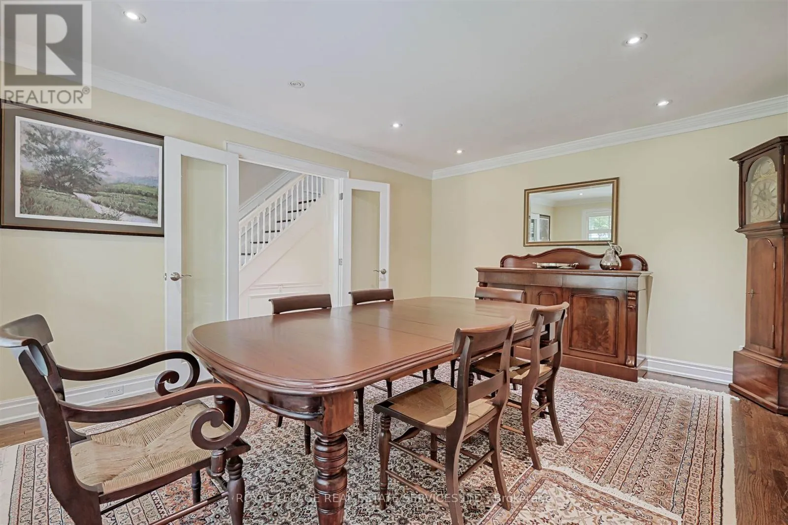 230 THE KINGSWAY