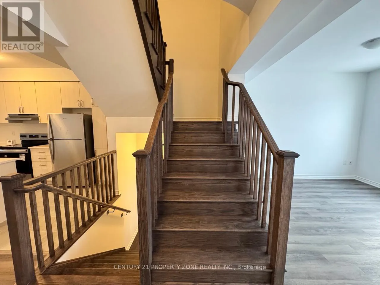 6 BELLASERA WAY