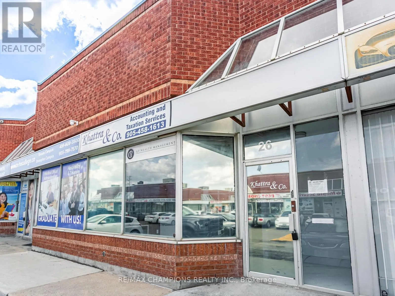 26 - 2565 STEELES AVENUE E
