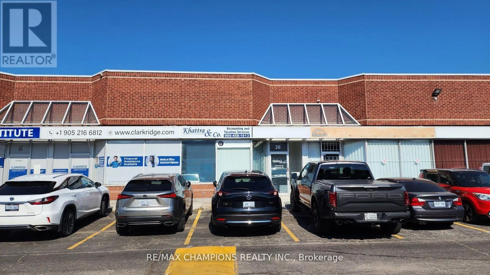 26 - 2565 STEELES AVENUE E