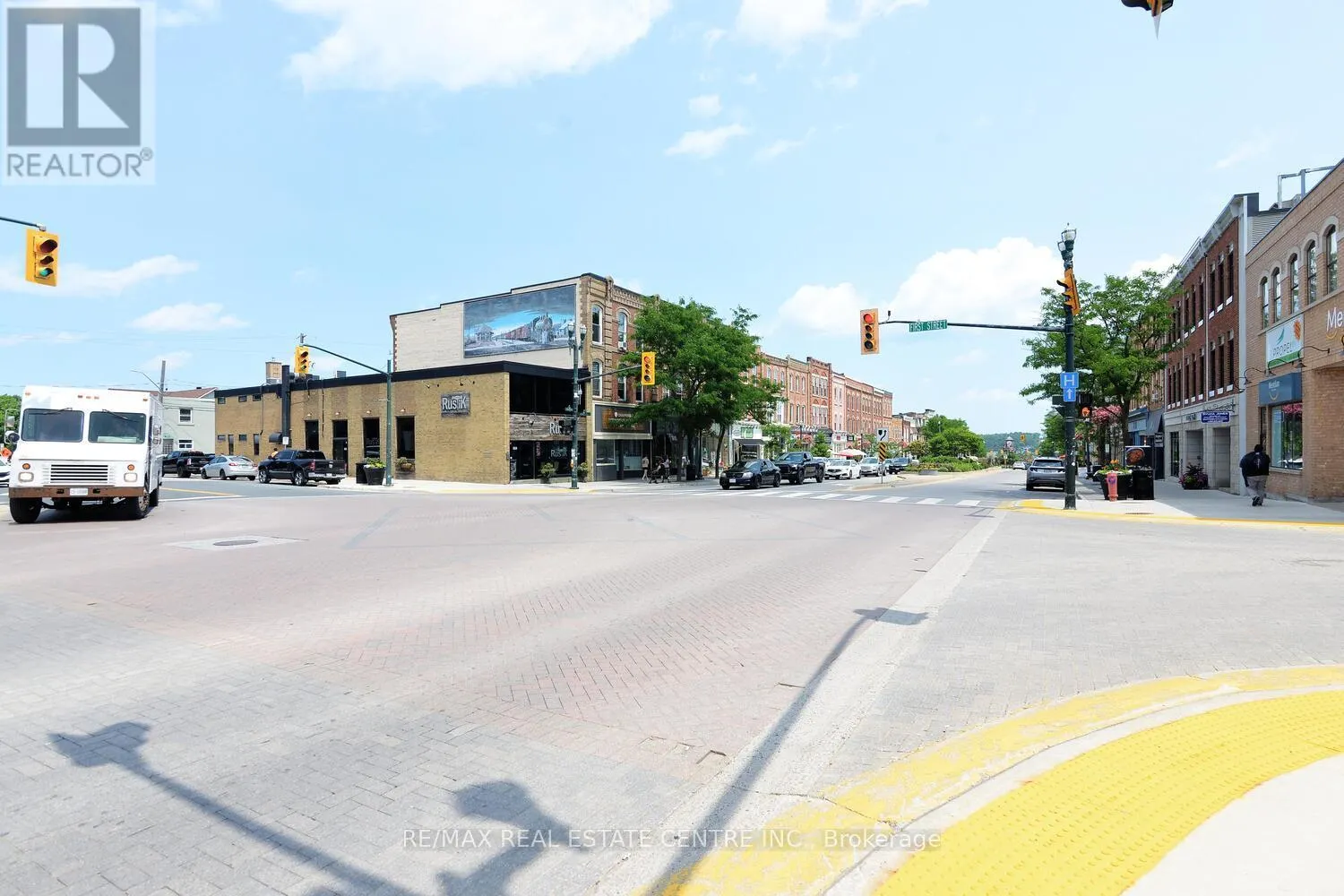 406 - 200 BROADWAY