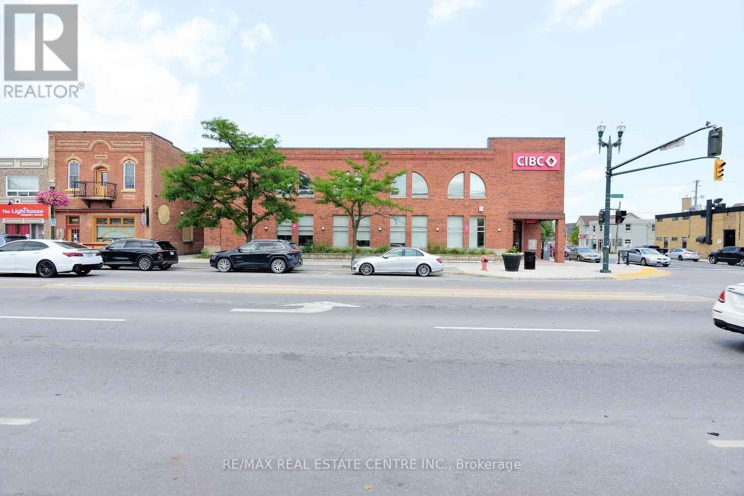 406 - 200 BROADWAY