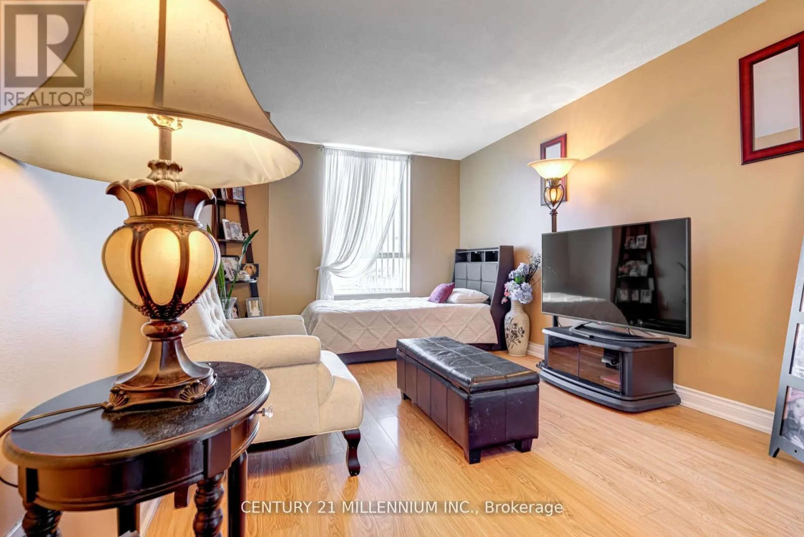 208 - 20 CHERRYTREE DRIVE