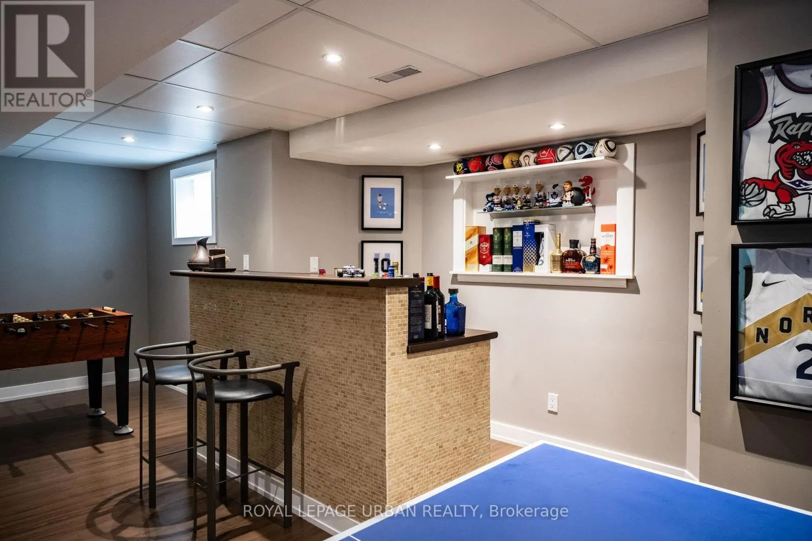 27 LIGHTHEART DRIVE