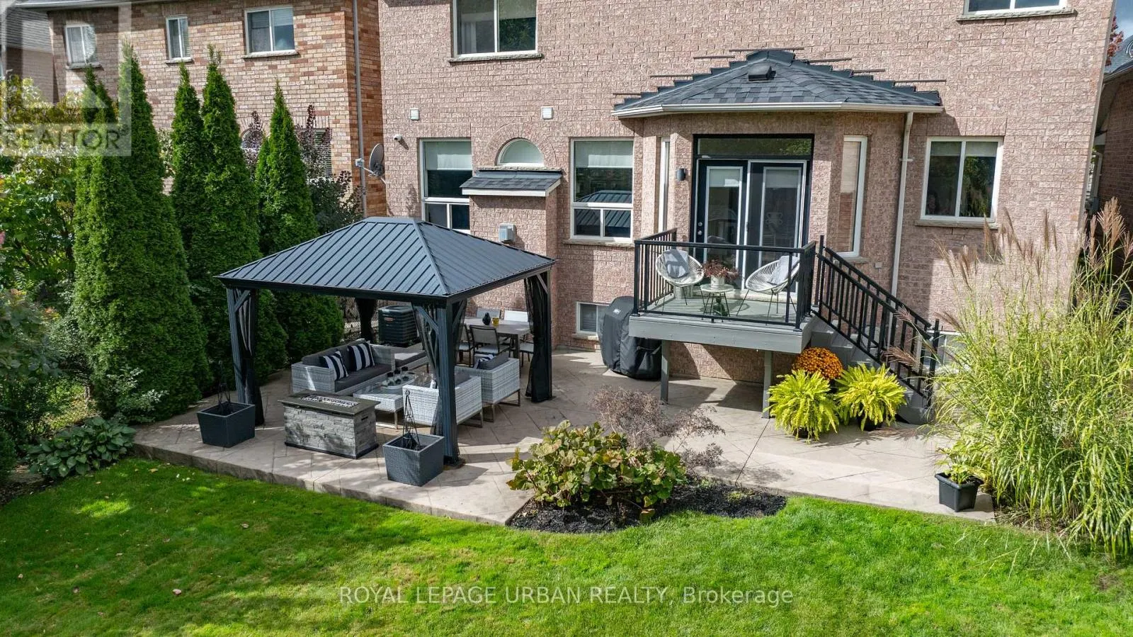 27 LIGHTHEART DRIVE