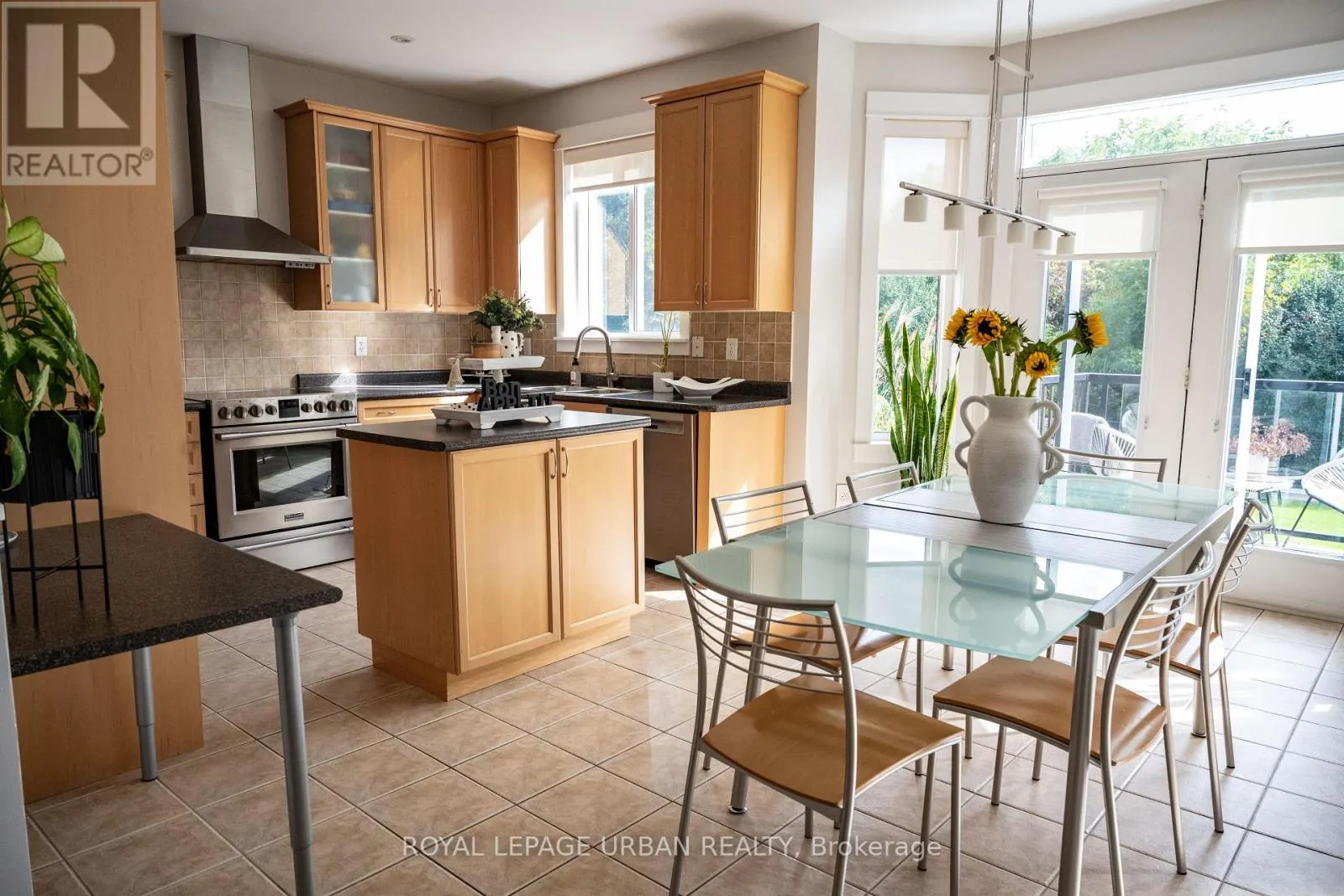 27 LIGHTHEART DRIVE