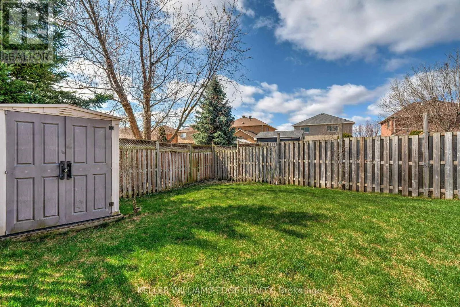 85 MOWAT CRESCENT