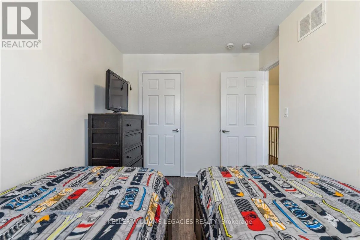 69 DORIS PAWLEY CRESCENT