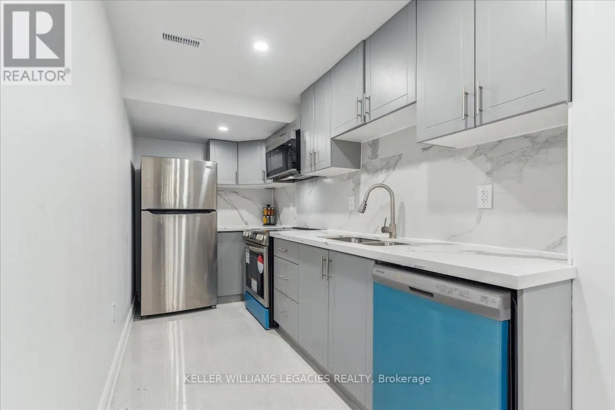 69 DORIS PAWLEY CRESCENT