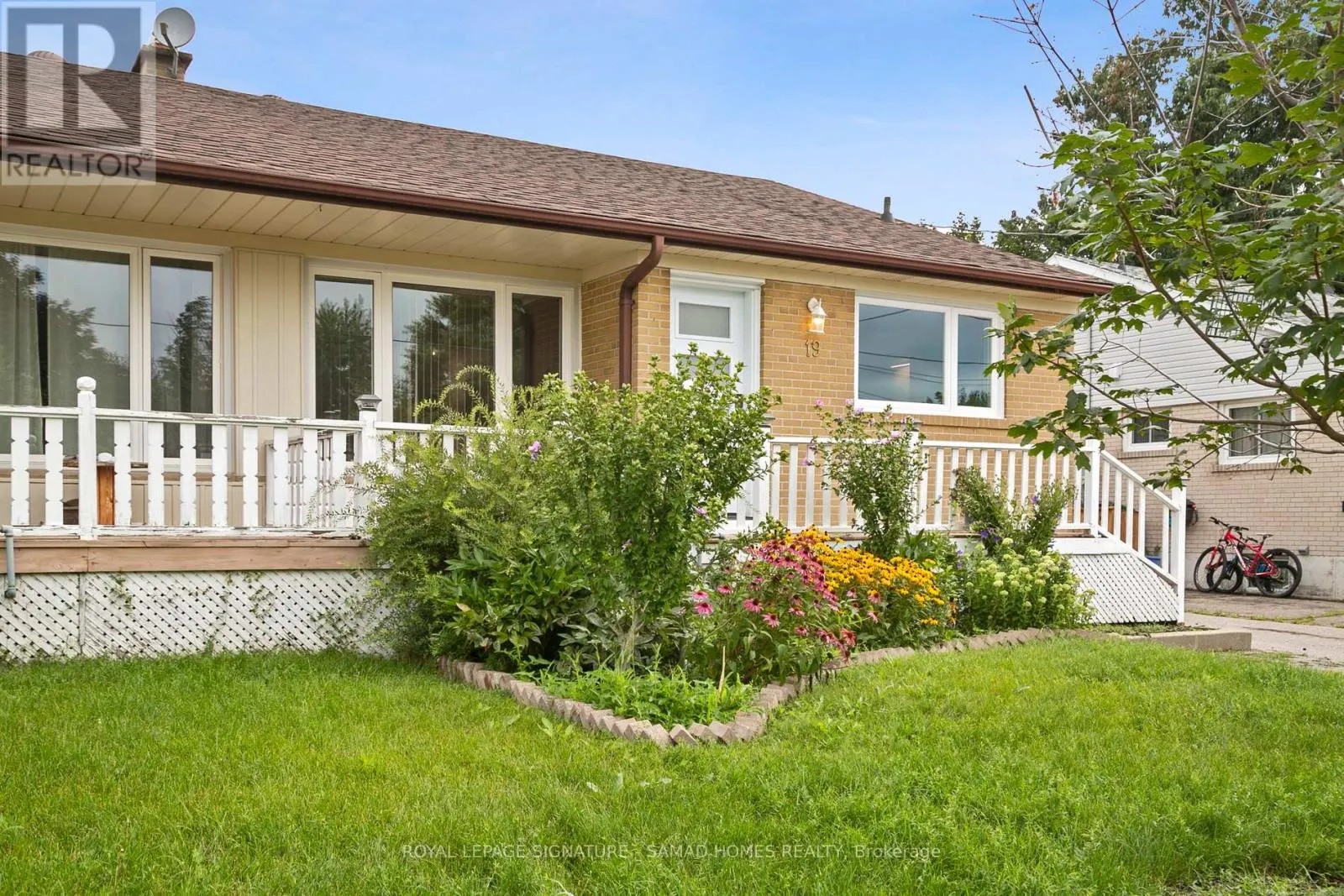 UPPER - 19 LANGSTONE CRESCENT