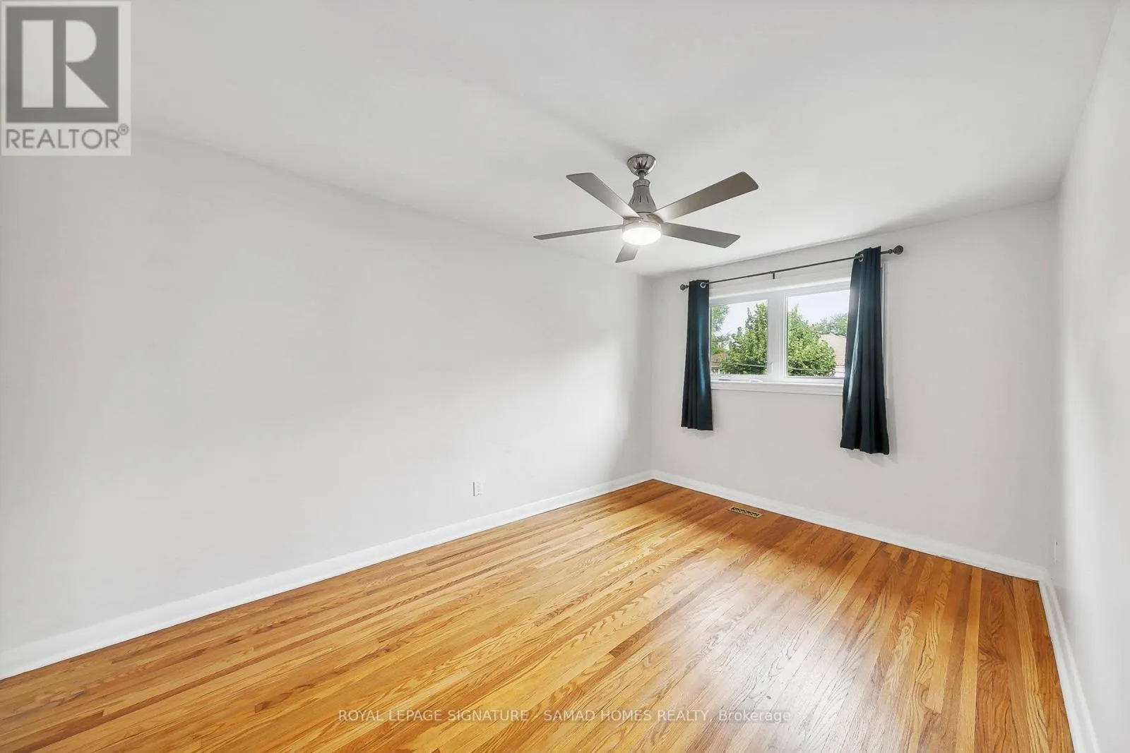UPPER - 19 LANGSTONE CRESCENT